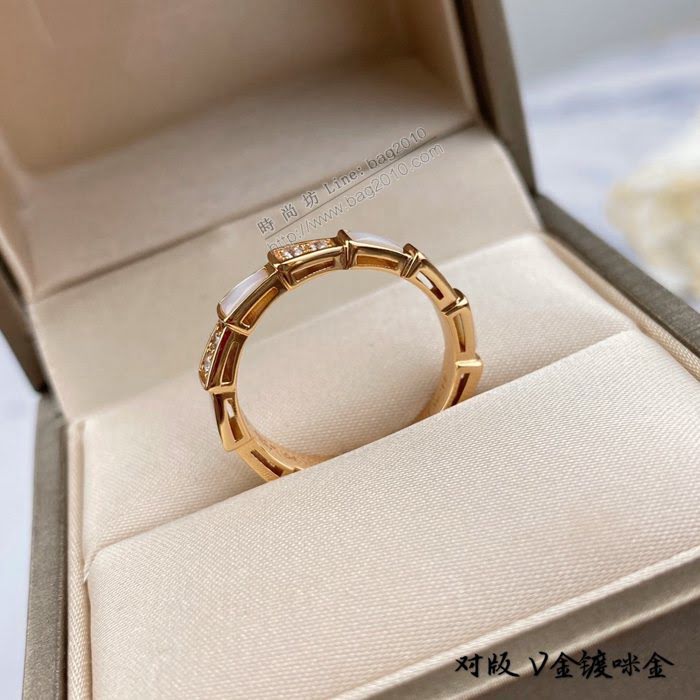 Bvlgari飾品 寶格麗天然白貝貝殼蛇戒指  zgbq3298